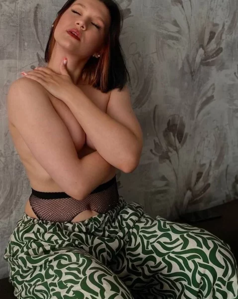 Aisha, bust size B, height 164, weight 58, age 19, photo 3