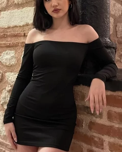 Aisha, bust size B, height 164, weight 58, age 19, photo 31