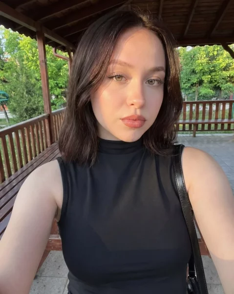 Aisha, bust size B, height 164, weight 58, age 19, photo 35