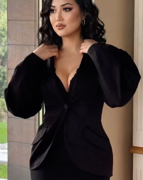 Mariam, bust size B, height 160, weight 72, age 26, photo 28