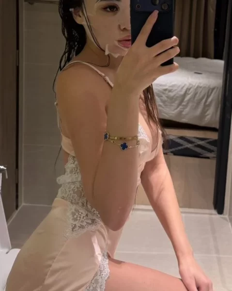 Isabela, bust size C, height 167, weight 55, age 23, photo 18