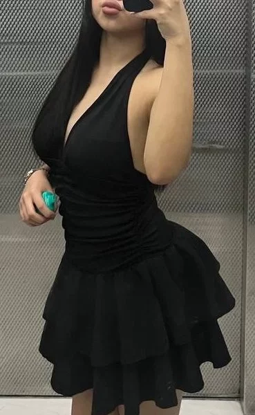 Charos, bust size B, height 164, weight 54, age 19