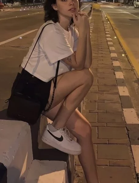 Dana, bust size D, height 172, weight 58, age 22, photo 17