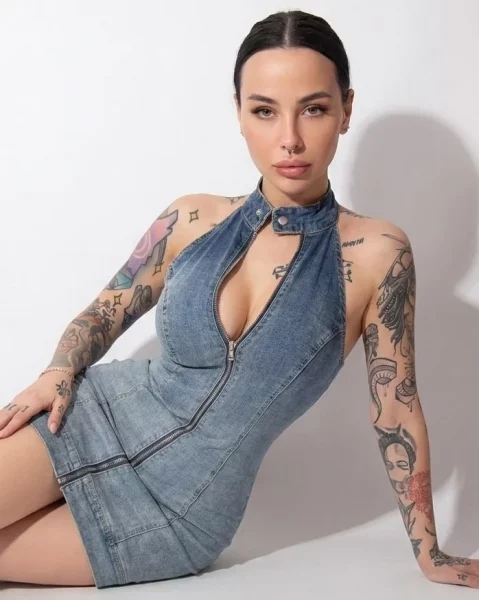 Eliza, bust size D, height 170, weight 63, age 27, photo 17