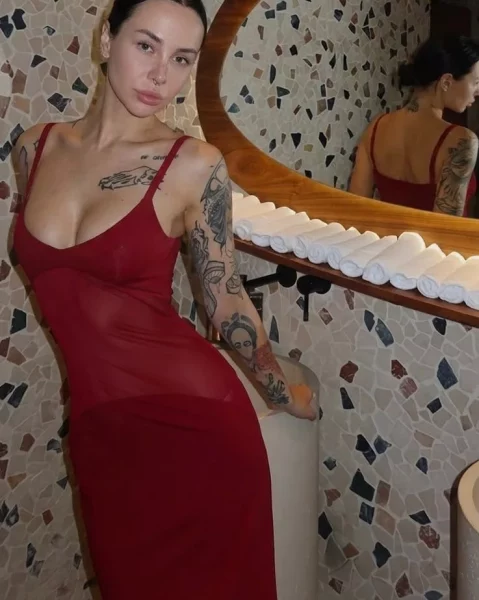 Eliza, bust size D, height 170, weight 63, age 27, photo 19