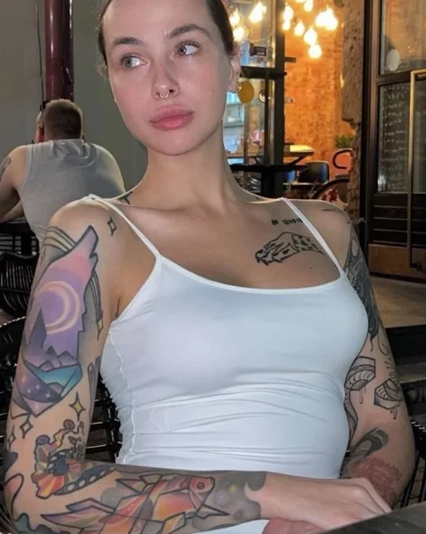 Eliza, bust size D, height 170, weight 63, age 27, photo 4