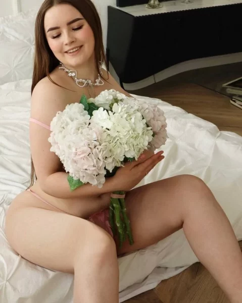 Nataliya, bust size D, height 165, weight 75, age 22, photo 45