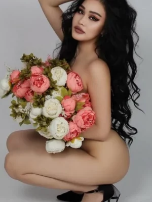 Bianca , bust size B, height 167, weight 55, age 25
