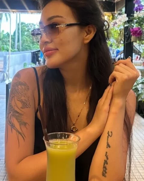 Bianca, bust size B, height 167, weight 55, age 25, photo 19