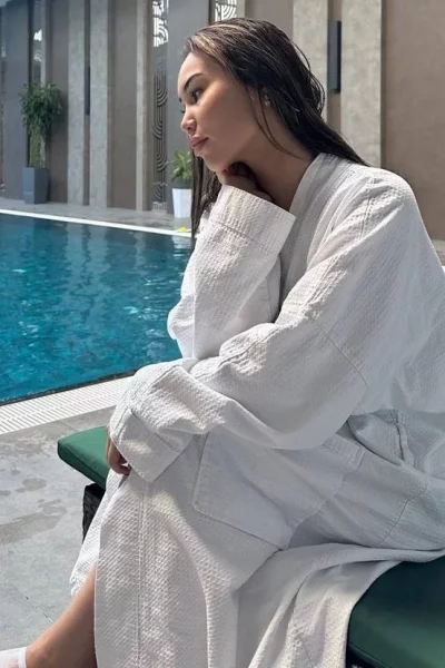 Natalia, bust size B, height 160, weight 50, age 21