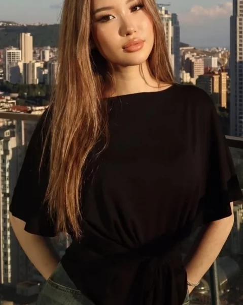 Fiorella, bust size B, height 170, weight 54, age 24, photo 19