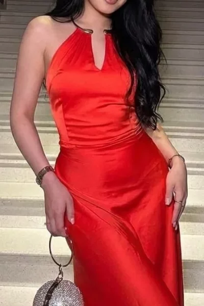 Hilola, bust size B, height 167, weight 60, age 24