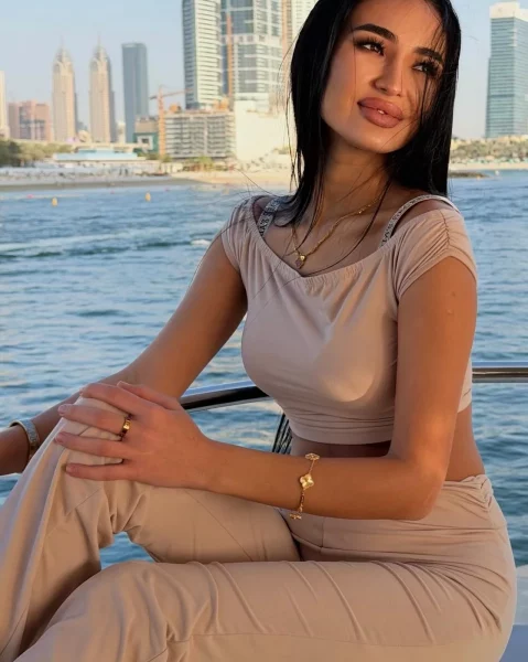 Simona, bust size B, height 166, weight 47, age 24, photo 15