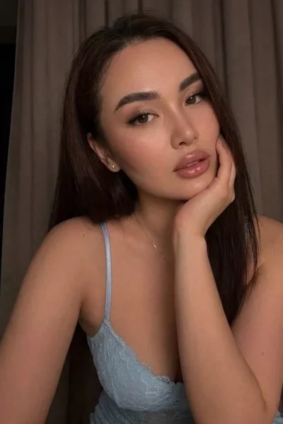 Karima, bust size B, height 168, weight 56, age 25