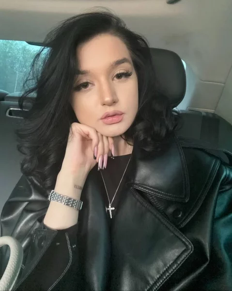 Yasmin, bust size C, height 170, weight 50, age 20, photo 8