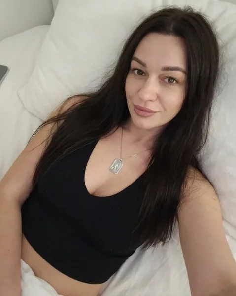 Farah, bust size C, height 167, weight 63, age 33, photo 19