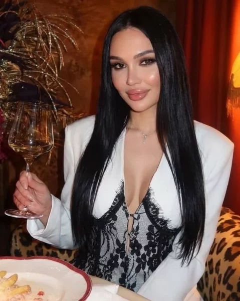 Ayaulym, bust size B, height 175, weight 64, age 27, photo 22