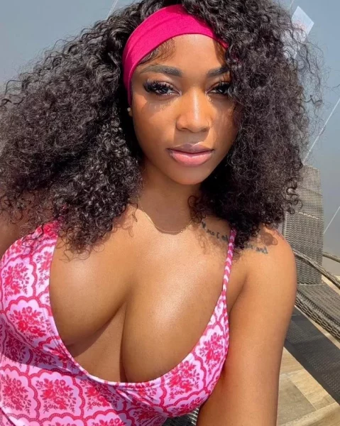 Amira, bust size C, height 168, weight 78, age 25, photo 3